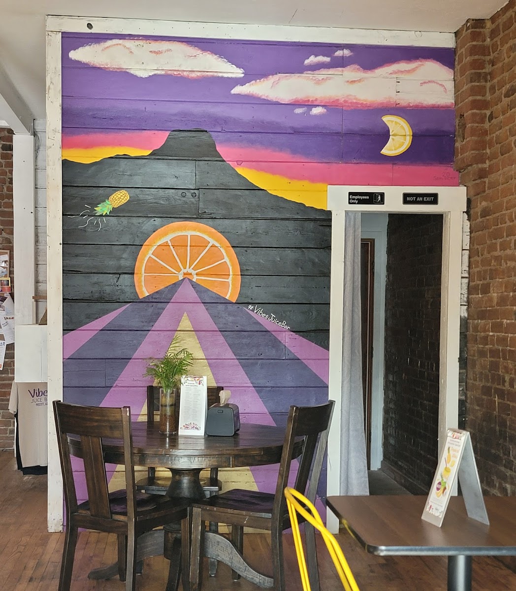 Vibes Juice Bar Photos 2